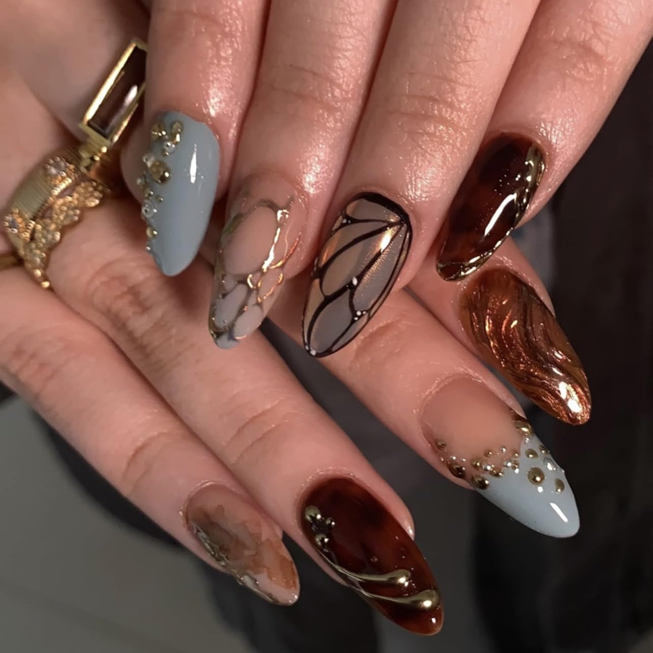 CTTHNBD Press on Nails Almond - French Tip Fake Nails with Gold Line Design - Medium Fasle Nails Press ons - for Women 24 Pcs : Beauty & Personal Care