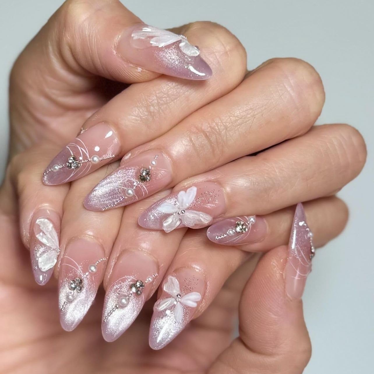 CTTHNBD Press on Nails Almond - French Tip Fake Nails with Gold Line Design - Medium Fasle Nails Press ons - for Women 24 Pcs : Beauty & Personal Care
