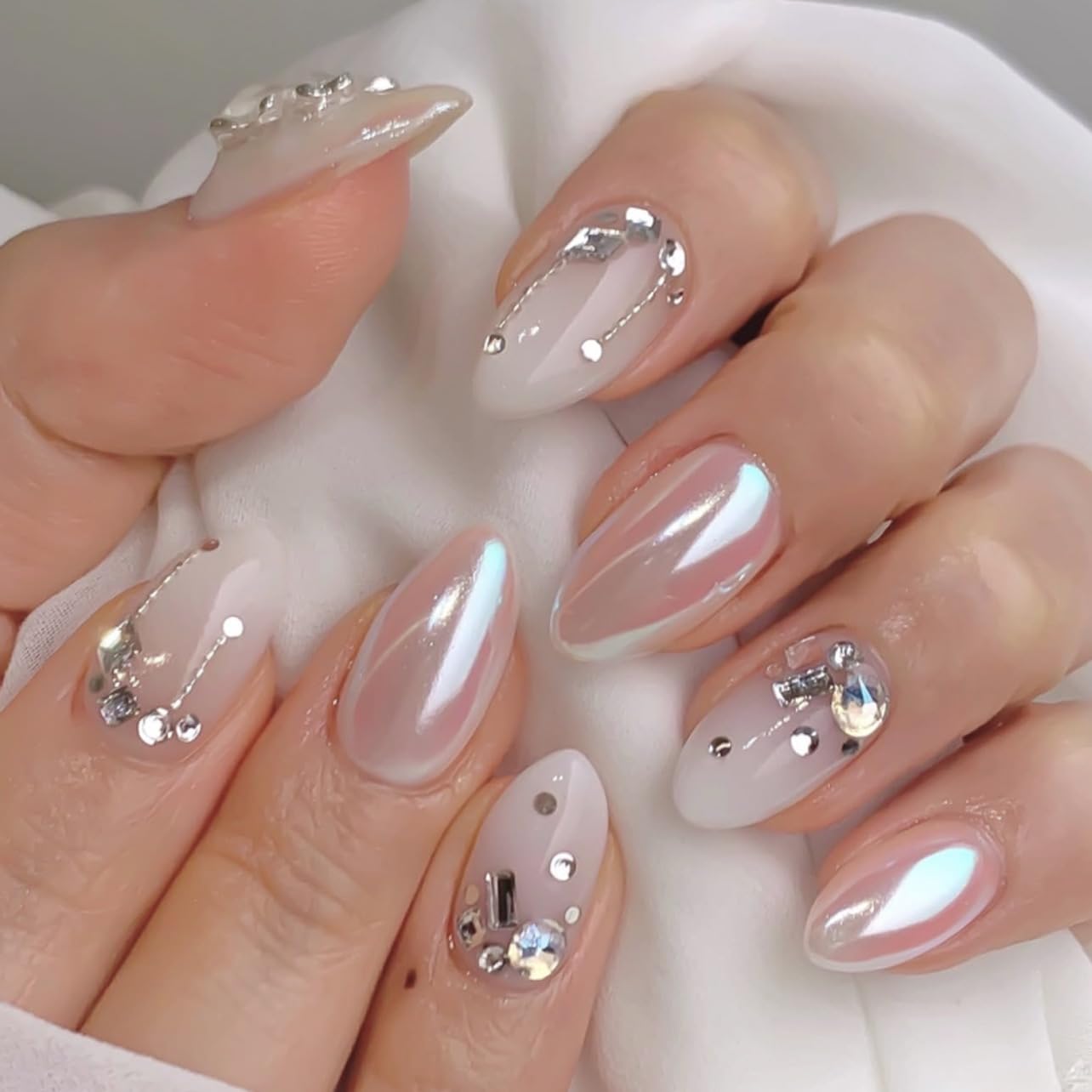 CTTHNBD Press on Nails Almond - French Tip Fake Nails with Gold Line Design - Medium Fasle Nails Press ons - for Women 24 Pcs : Beauty & Personal Care
