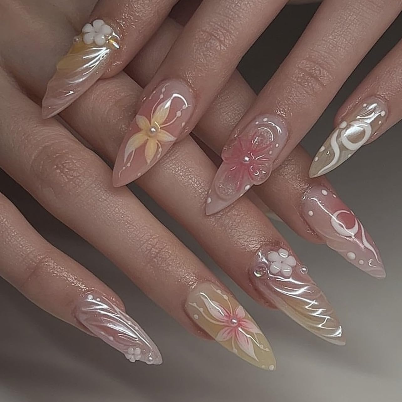 CTTHNBD Press on Nails Almond - French Tip Fake Nails with Gold Line Design - Medium Fasle Nails Press ons - for Women 24 Pcs : Beauty & Personal Care
