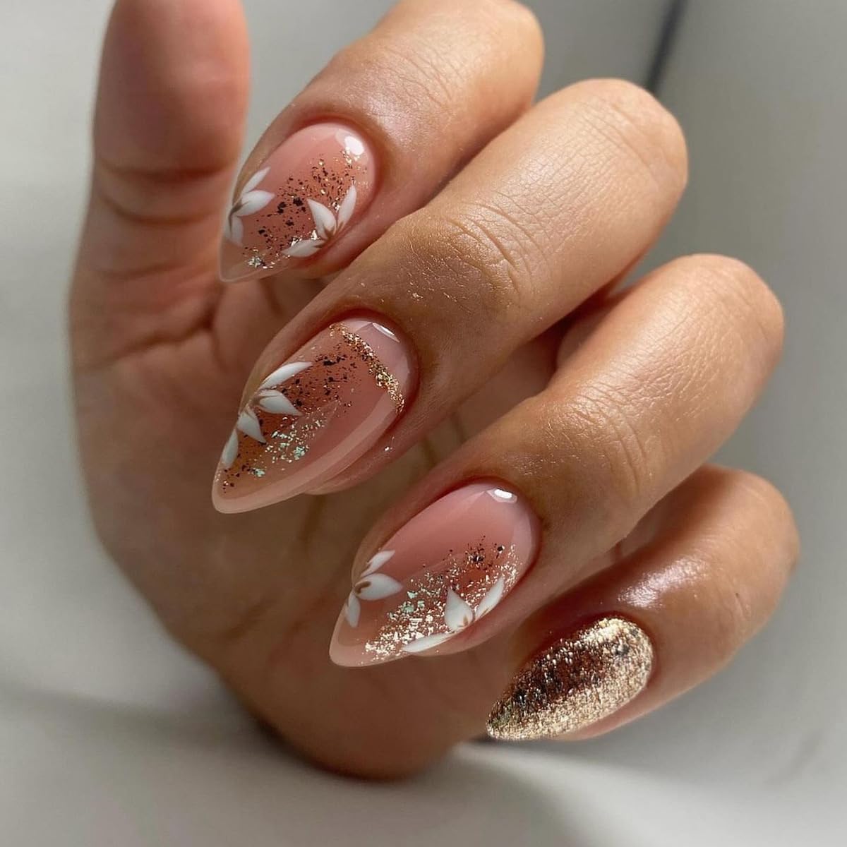 CTTHNBD Press on Nails Almond - French Tip Fake Nails with Gold Line Design - Medium Fasle Nails Press ons - for Women 24 Pcs : Beauty & Personal Care