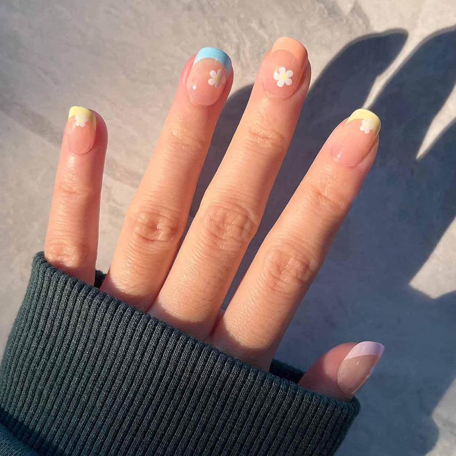Hkanlre Square French Press on Nails Short Cute Fake Nails Acrylic Flower False Nails for Women and Girls 24PCS : Beauty & Personal Care