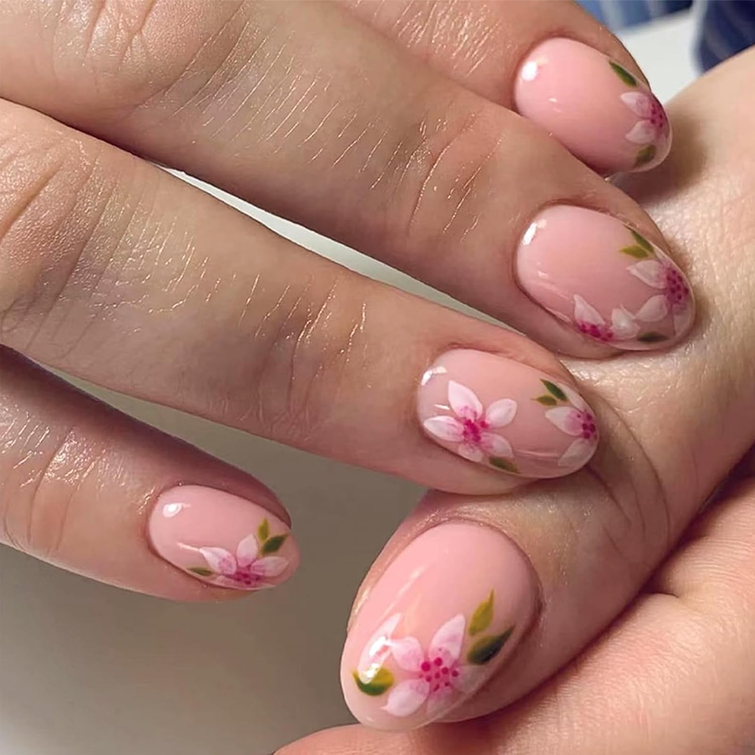YOSOMMK Press on Nails Short Square Fake Nails with Flower Designs Nude Pink Glossy Full Cover Stick on Nail Bling Sequins Acylic Nail for Women and Girls : Beauty & Personal Care