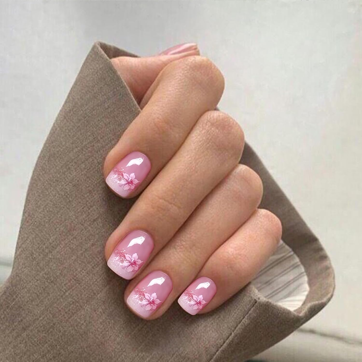 YOSOMMK Press on Nails Short Square Fake Nails with Flower Designs Nude Pink Glossy Full Cover Stick on Nail Bling Sequins Acylic Nail for Women and Girls : Beauty & Personal Care